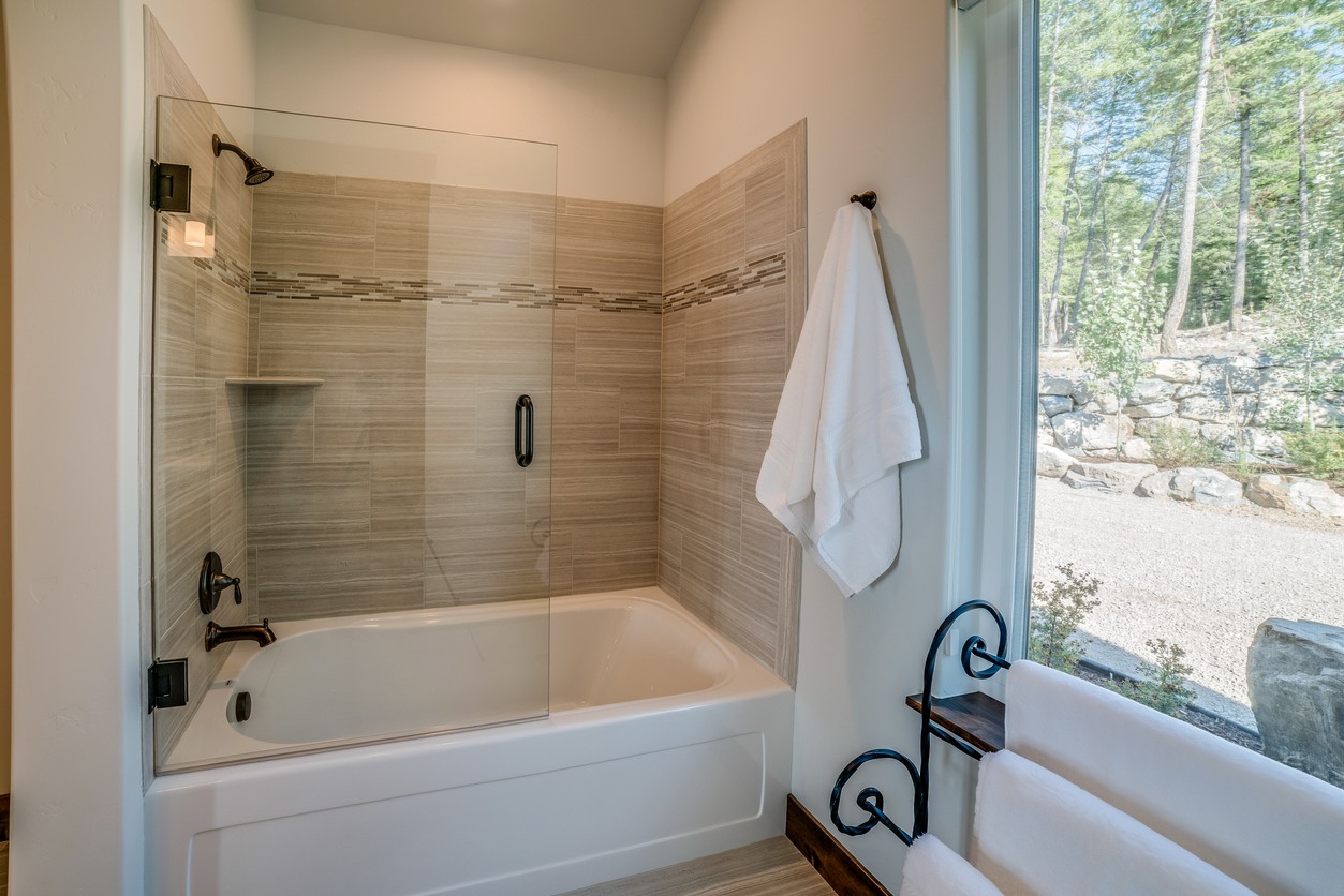 Shower & Tub Installation in Hazen